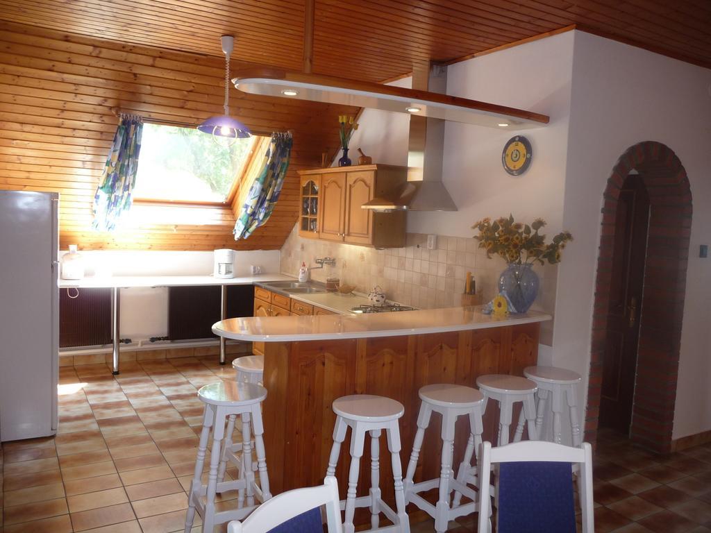 Panorama Vendeghaz Appartement Balatonszepezd Kamer foto